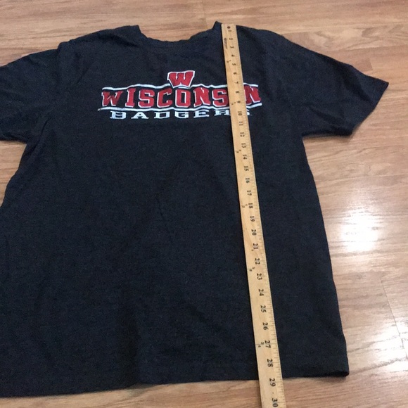 Wisconsin Badgers College Tee Size XL - Picture 2 of 5